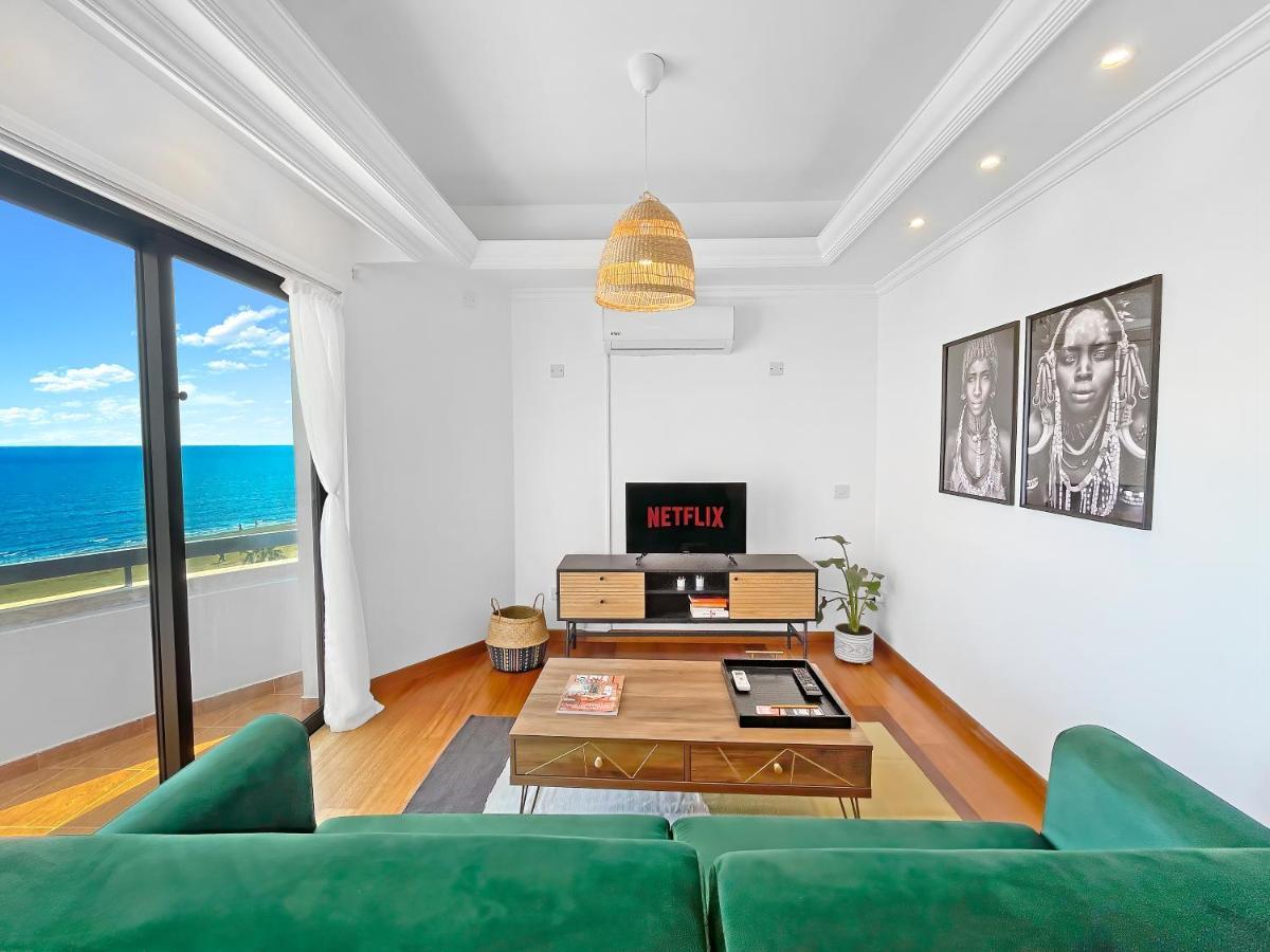 Апартаменти 180° Seaview Apt. Right On Famous Promenade