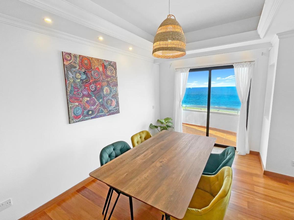 Апартаменти 180° Seaview Apt. Right On Famous Promenade *